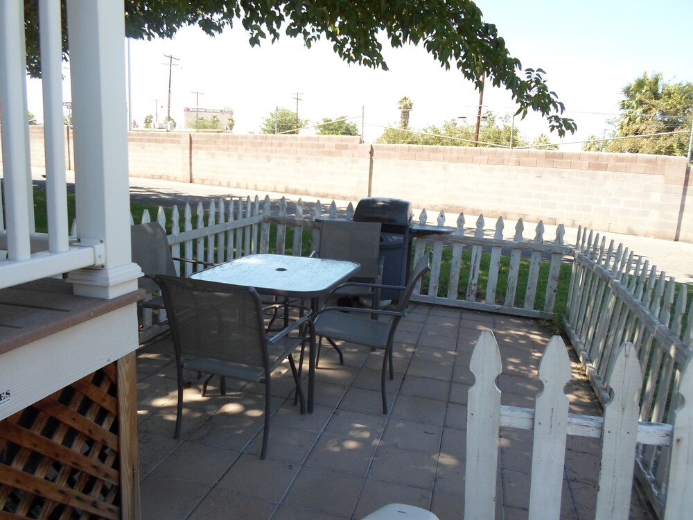 Thousand Trails Las Vegas RV Resort - photo 10