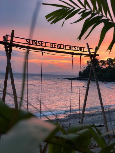 Sunset Beach Resort Weh — hotel in Sabang