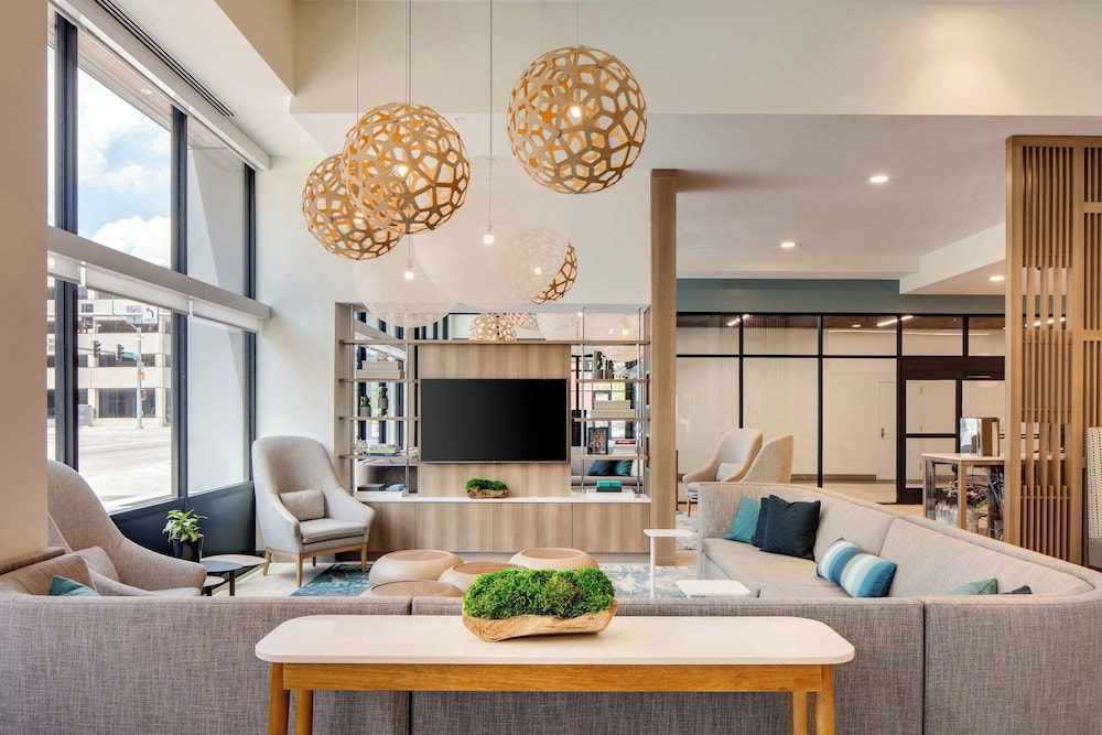 Element Iowa City - photo 3