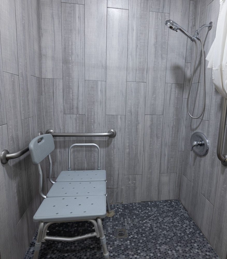 Hospitality Inn San Bernardino Redlands - photo 23