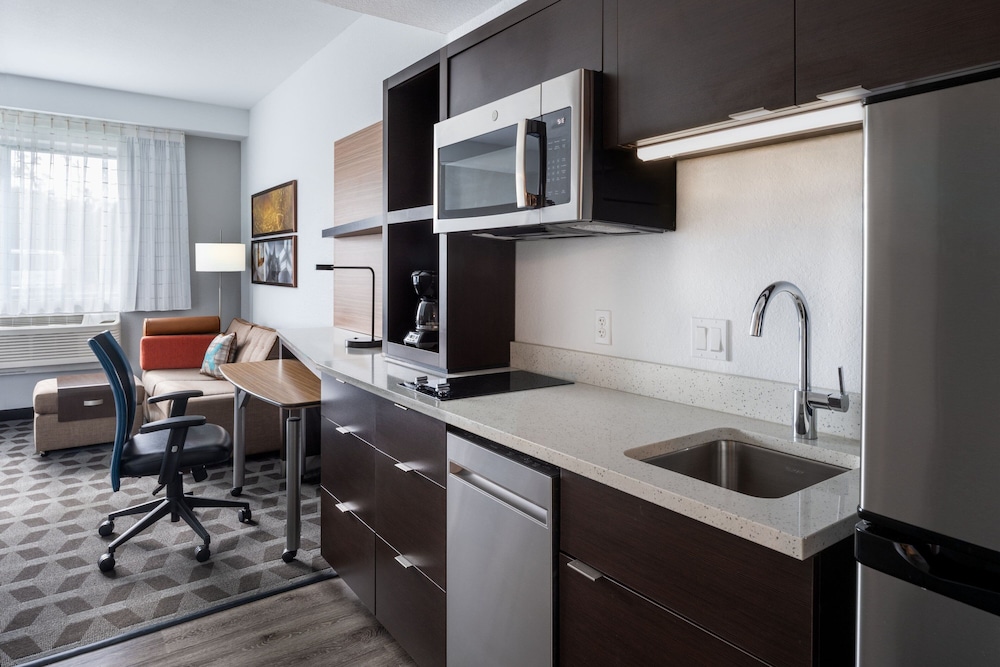 TownePlace Suites by Marriott Venice - photo 14