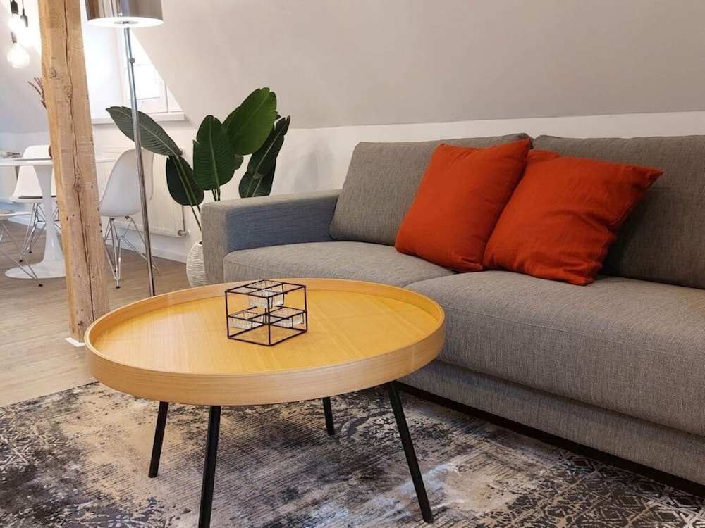 Dornbusch Apartment 3 — 4-Star Luxury Hotel in Wunstorf, Germany