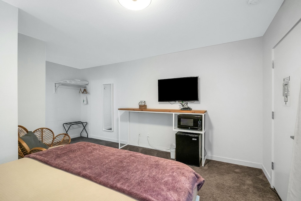 The Kenton Hotel - photo 43