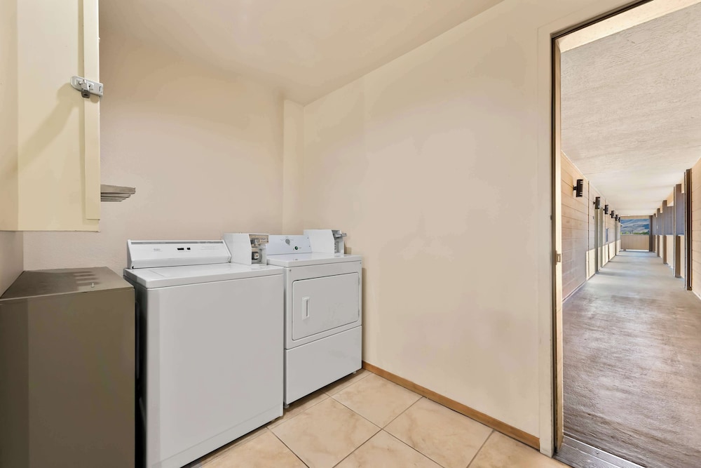Best Western Topaz Lake Inn - photo 27