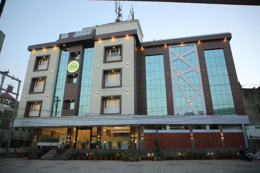 Shamrock Hotel - last minute hotel in Raipur