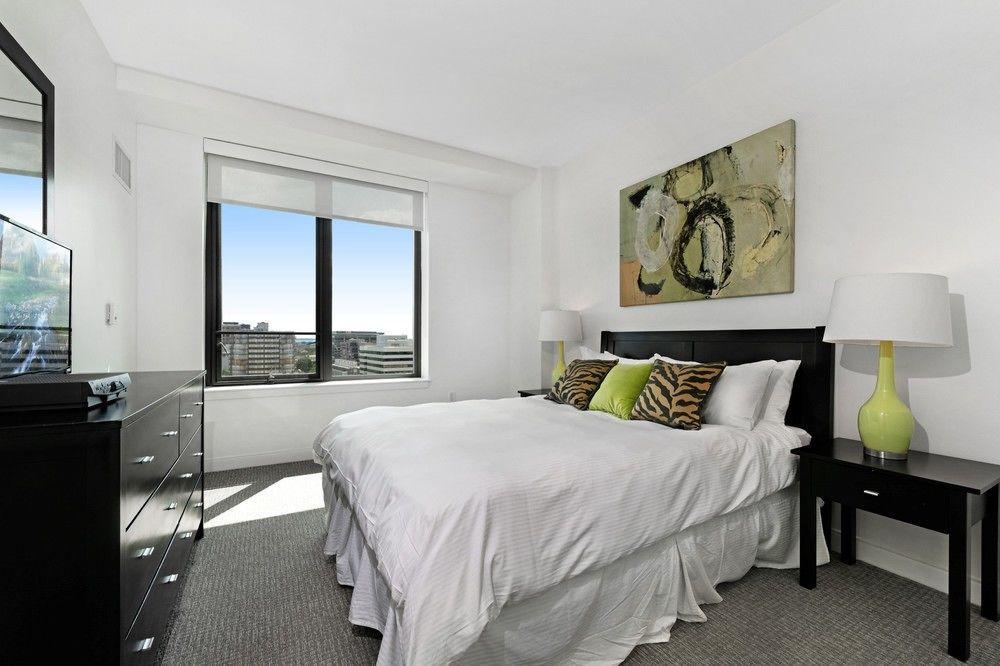 Global Luxury Suites at Summer Street - photo 10