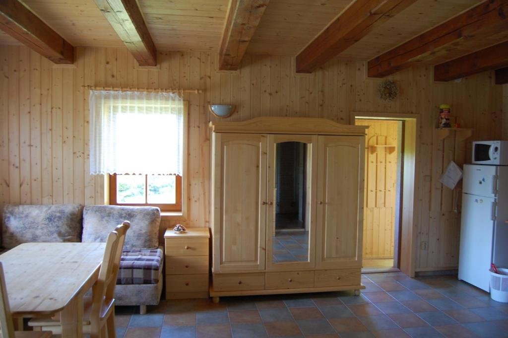 Rekreacni Chata Karasin — hotel in Bystrice Nad Pernstejnem