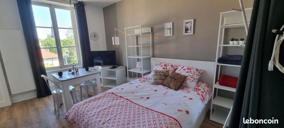 Vittel Studio Neuf En Centre Ville Ideal Curiste — hotel in Vittel