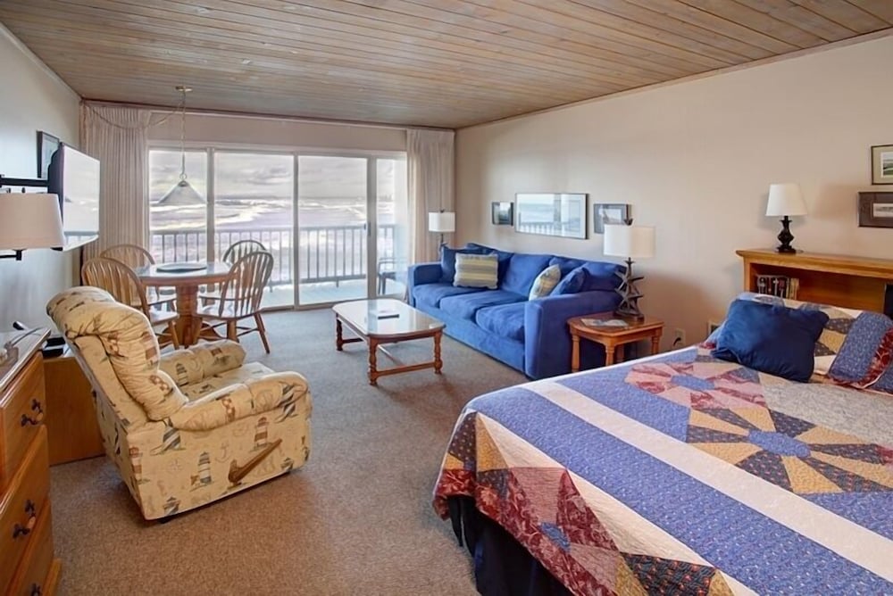 Lanai at the Cove - photo 18