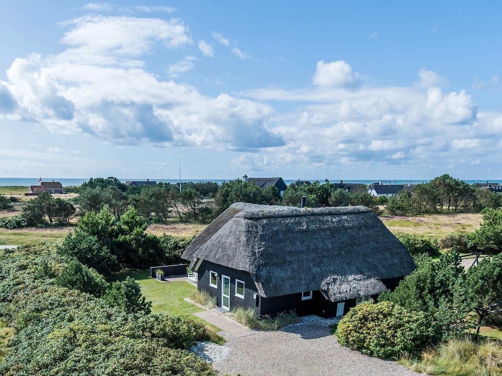 8 Person Holiday Home in Blavand — 4-Star Luxury Hotel in Oksbol, Denmark