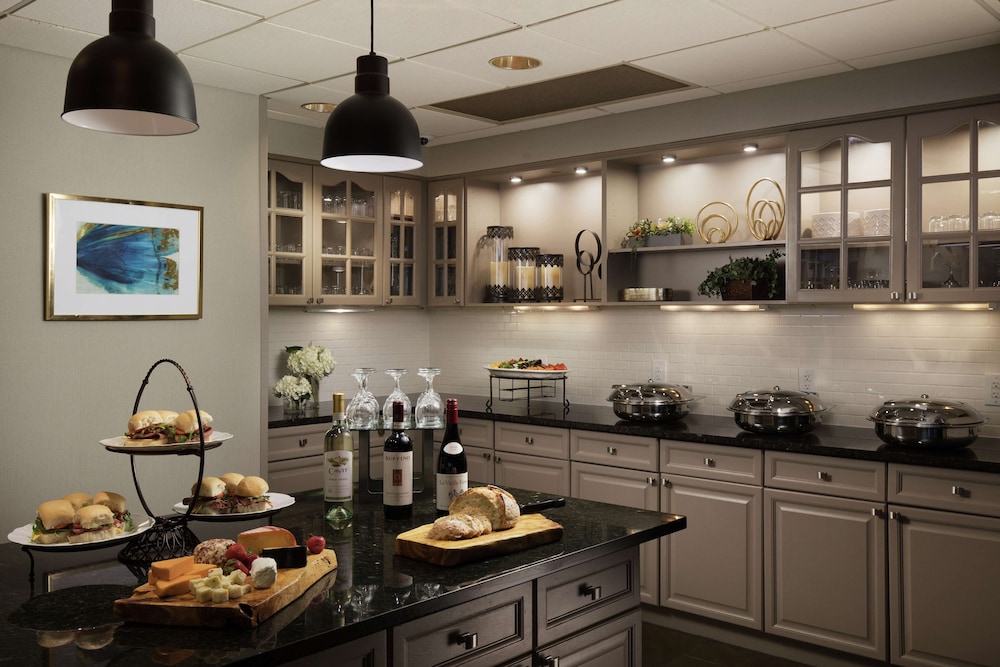 Homewood Suites by Hilton Lubbock - photo 17