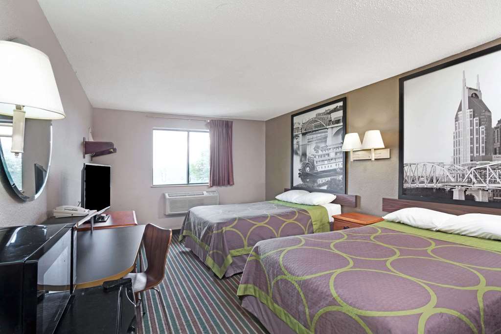 Super 8 by Wyndham Nashville Dntn Opryland Area - photo 8