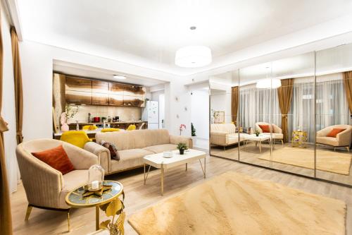 Luxury Ambiance — 4-Star Luxury Hotel in Voluntari, Romania