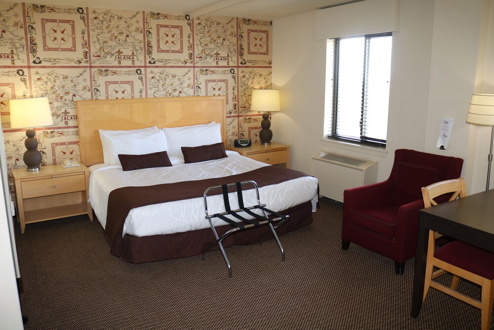 Inlet Tower Hotel & Suites - photo 9