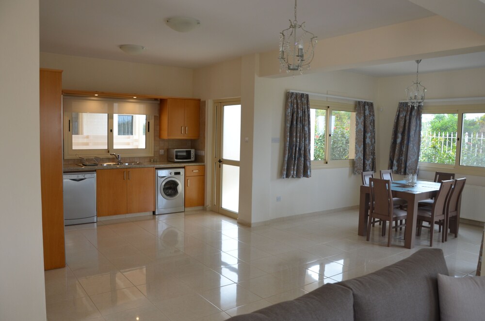 Anthorina Villa 3