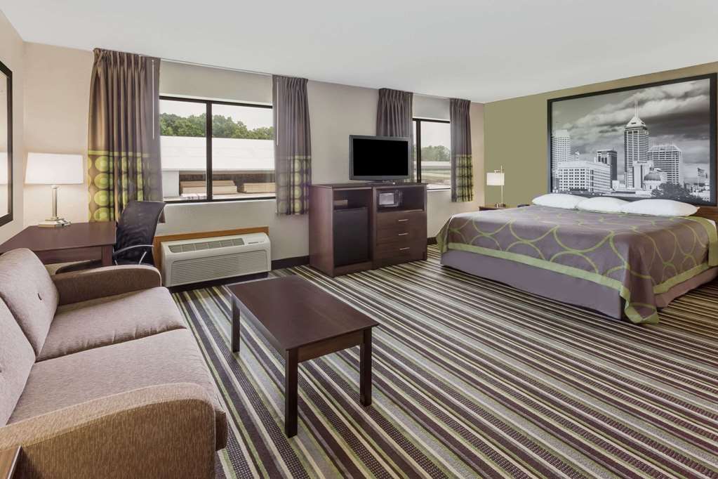 Super 8 by Wyndham Plymouth - photo 4