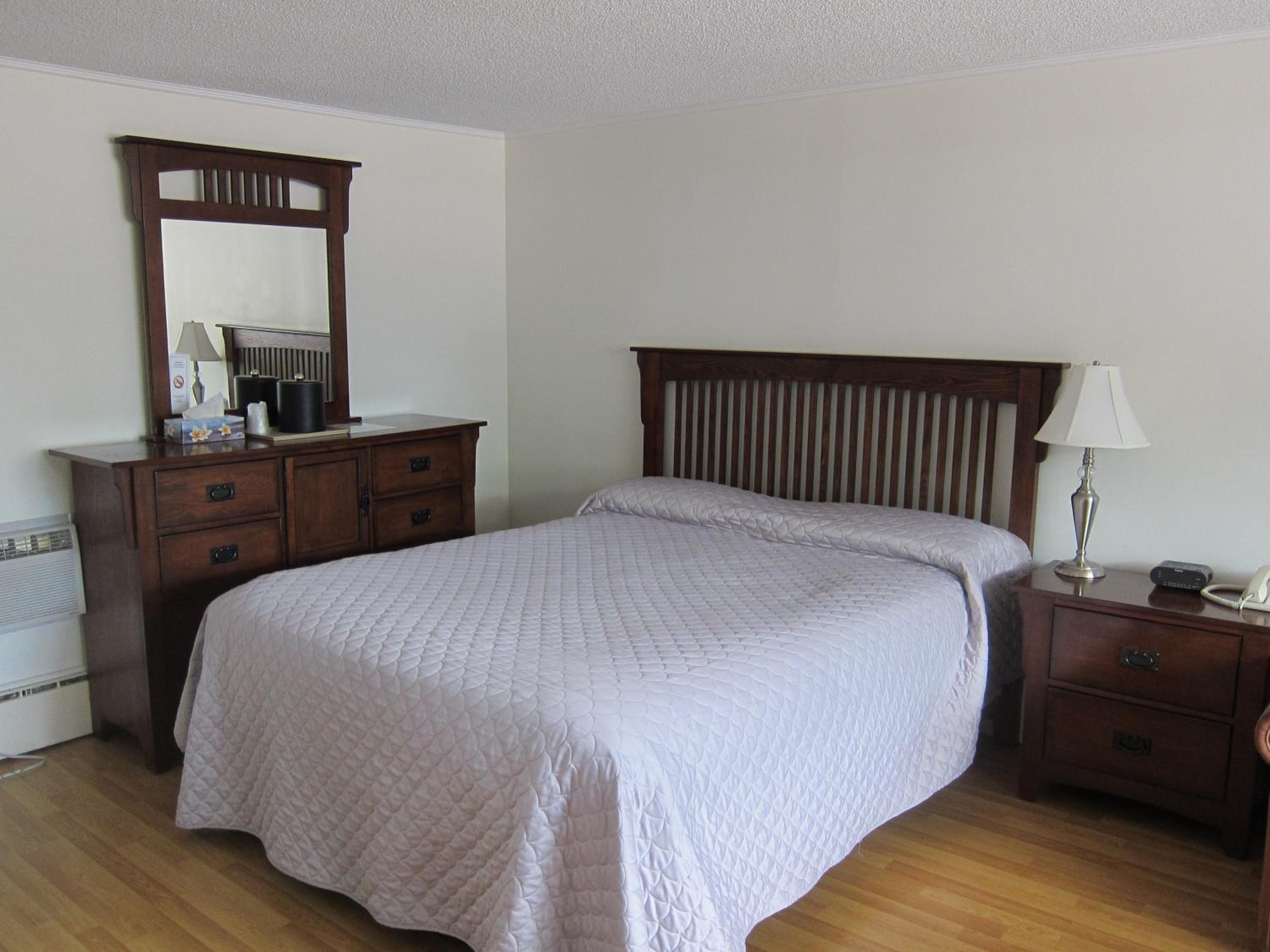 Stonehouse Motel and Restaurant — Truro — photo 4