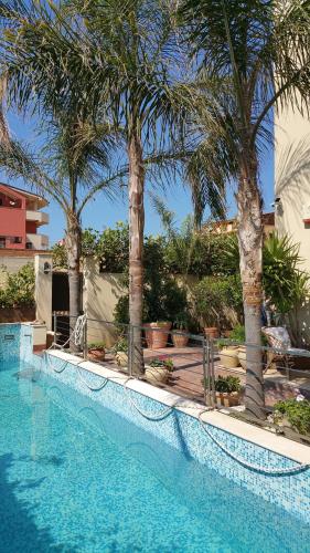 Villa Mosè Apartment parking terrace — 4-Star Luxury Hotel in Agrigento, Italy