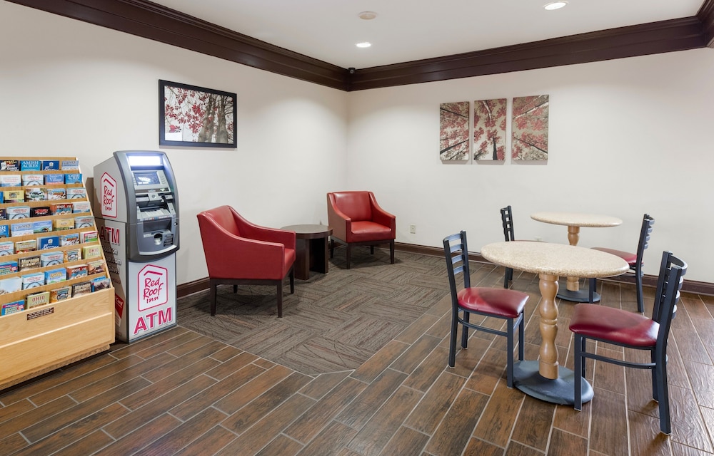 Red Roof Inn Fort Wayne - photo 24