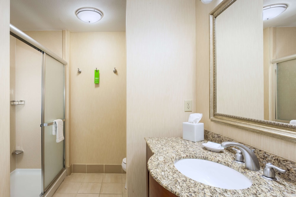 Hampton Inn & Suites Las Vegas Red Rock Summerlin - photo 15