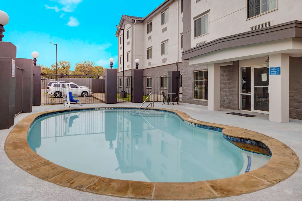 Motel 6 Mesquite TX Balch Springs - photo 21