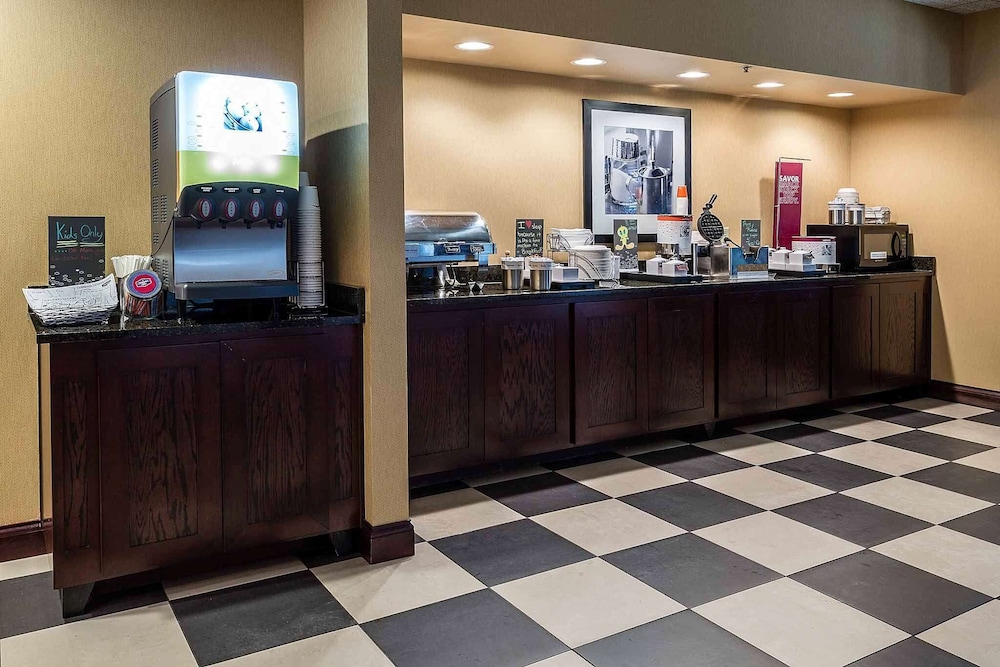 Hampton Inn Somerset - photo 68