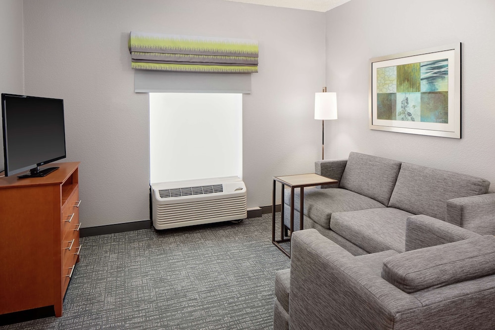 Hampton Inn & Suites Houston Medical Center NRG Park - photo 23