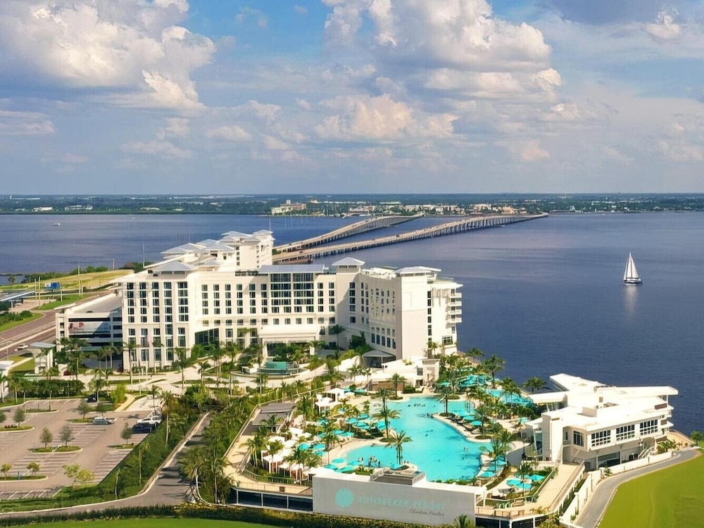 Sunseeker Resort Florida Gulf Coast Towers Curio Collection in Punta Gorda, United States
