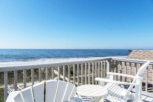 1 4 Us by Oak Island Accommodations - photo 3