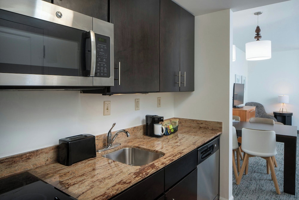 TownePlace Suites Huntsville West Redstone Gateway - photo 10