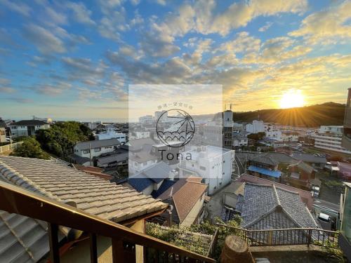 勝浦一望貸切宿 Tona Katsuura Entire House Rental Tona — 4-Star Luxury Hotel in Katsuura, Japan