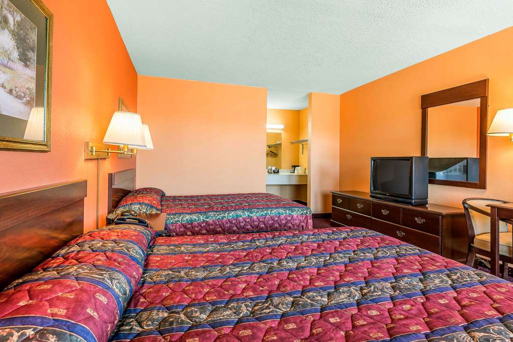 Econo Lodge Lavonia GA - photo 15