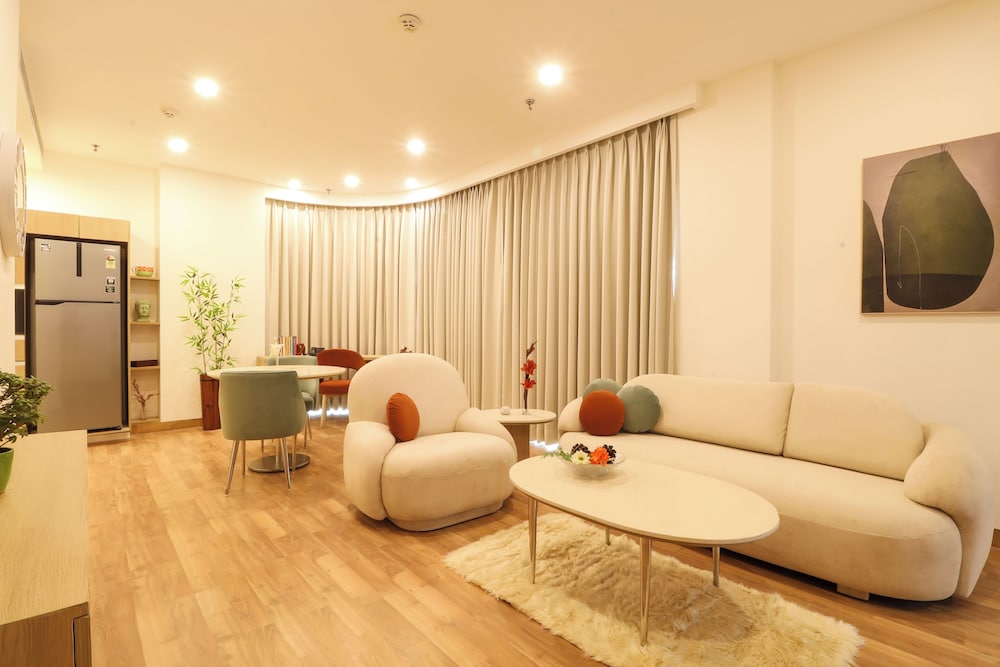 Ar Suites Klj Square - last minute hotel in Gurgaon