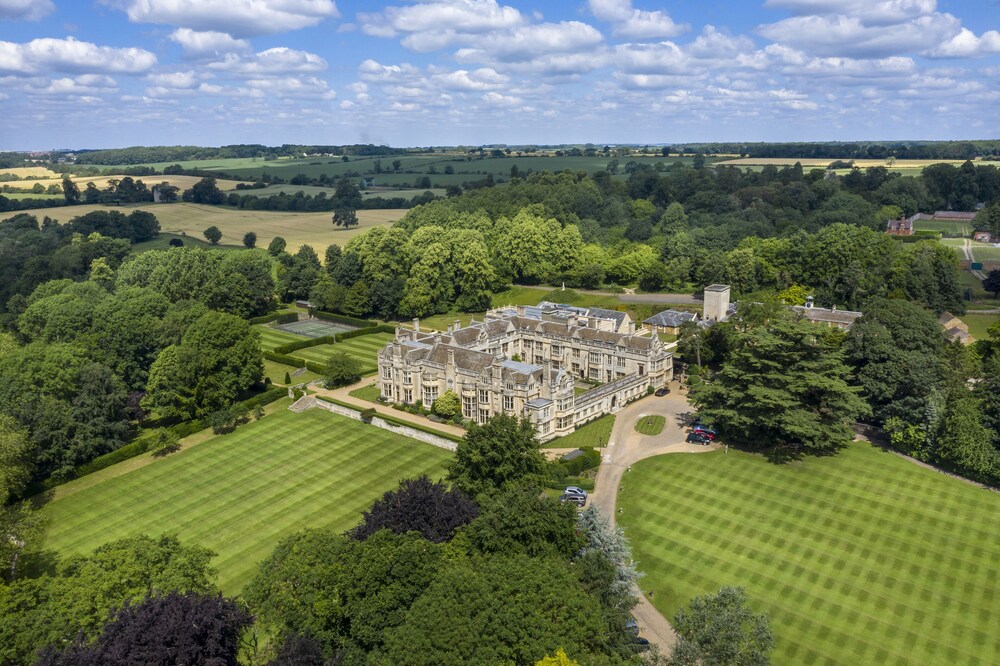 Rushton Hall Hotel and Spa - carbon neutral hotel in Kettering