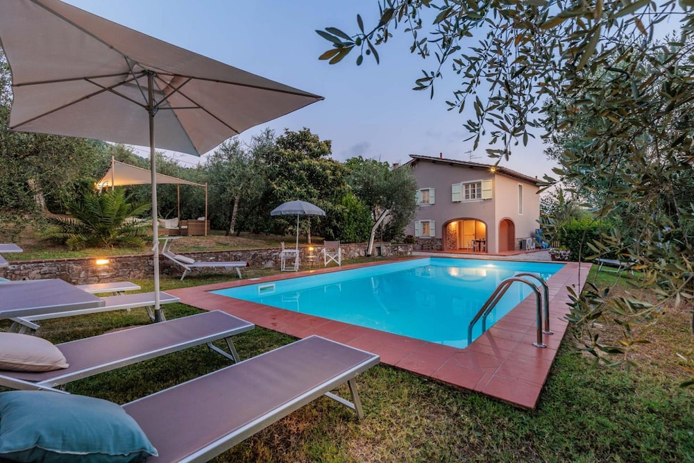 Villa Dondolino in Lucca — 4-Star Luxury Hotel in Lucca, Italy