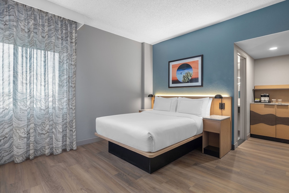 DoubleTree by Hilton Phoenix Midtown - photo 4