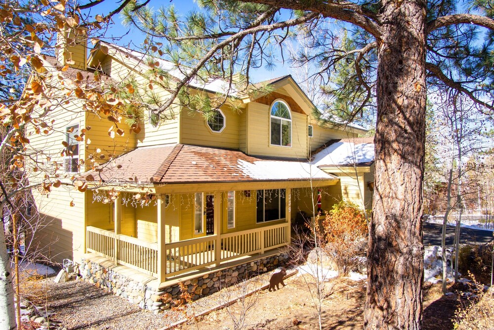 Skidder Trail Family Lodge home — 4-Star Luxury Hotel in Truckee, United States