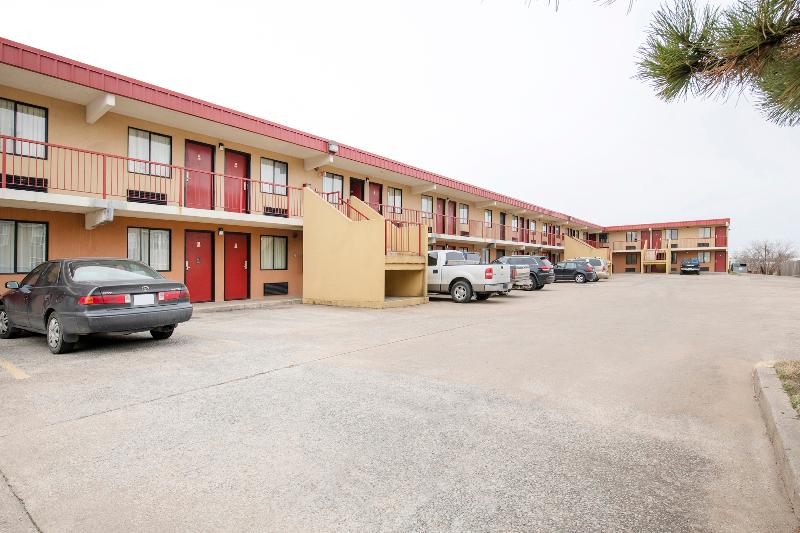 Americas Best Value Inn Tulsa Airport