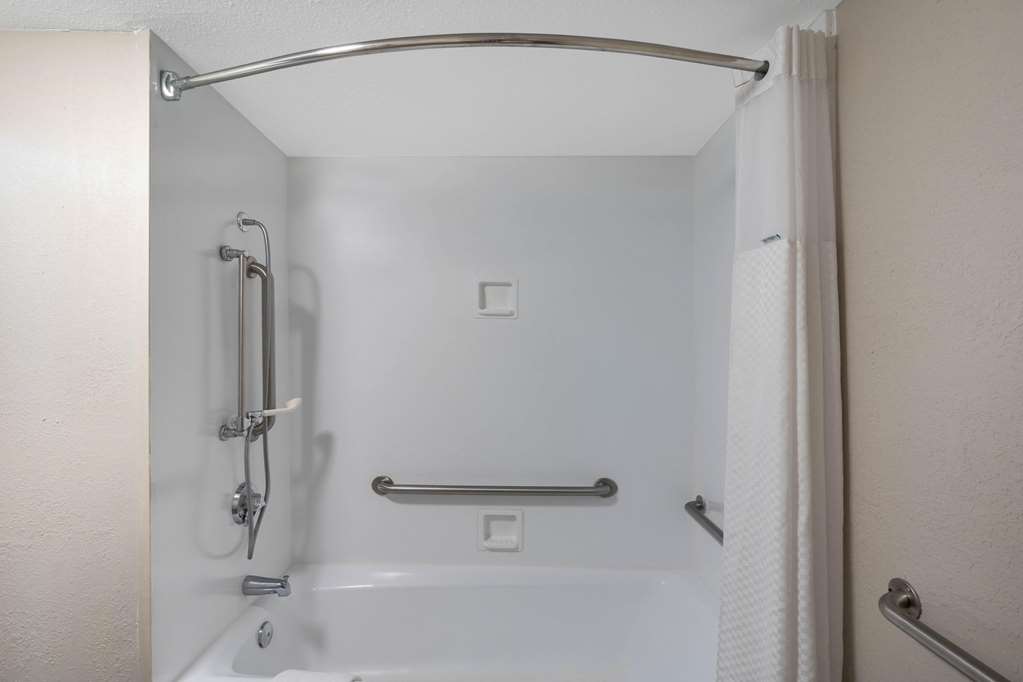 Baymont by Wyndham Murfreesboro - photo 8