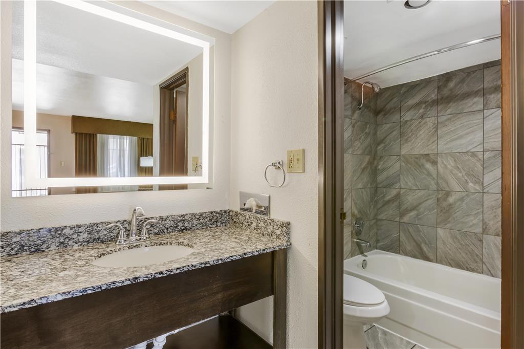 Best Western InnSuites Tucson Foothills Hotel & Suites - photo 94