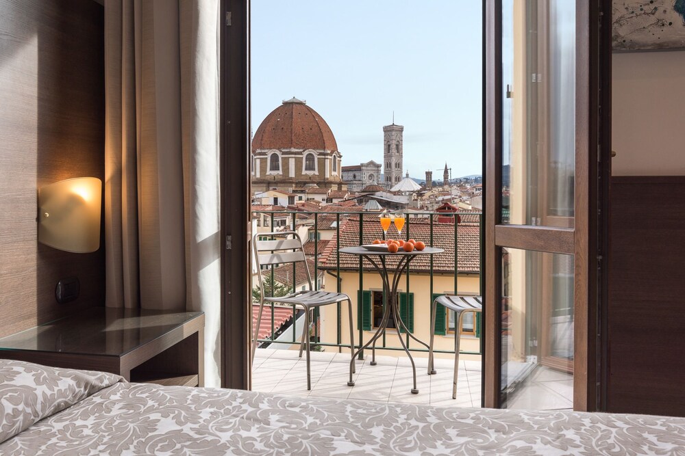 Hotel Bellavista - carbon neutral hotel in Castelnuovo Di Porto