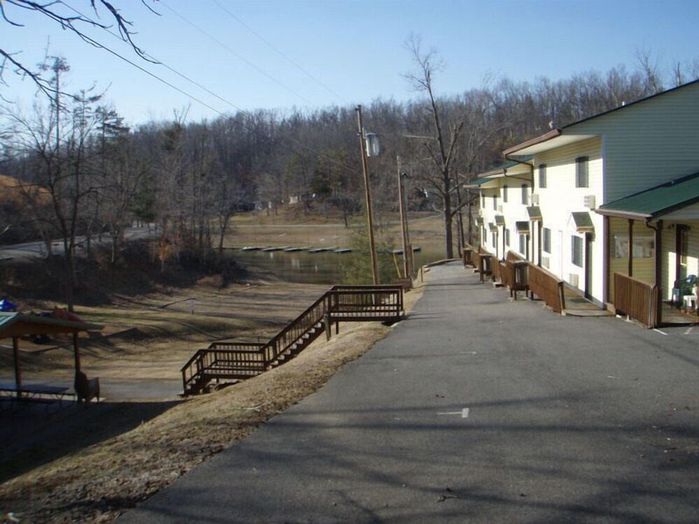 Holiday Hills Resort - photo 30