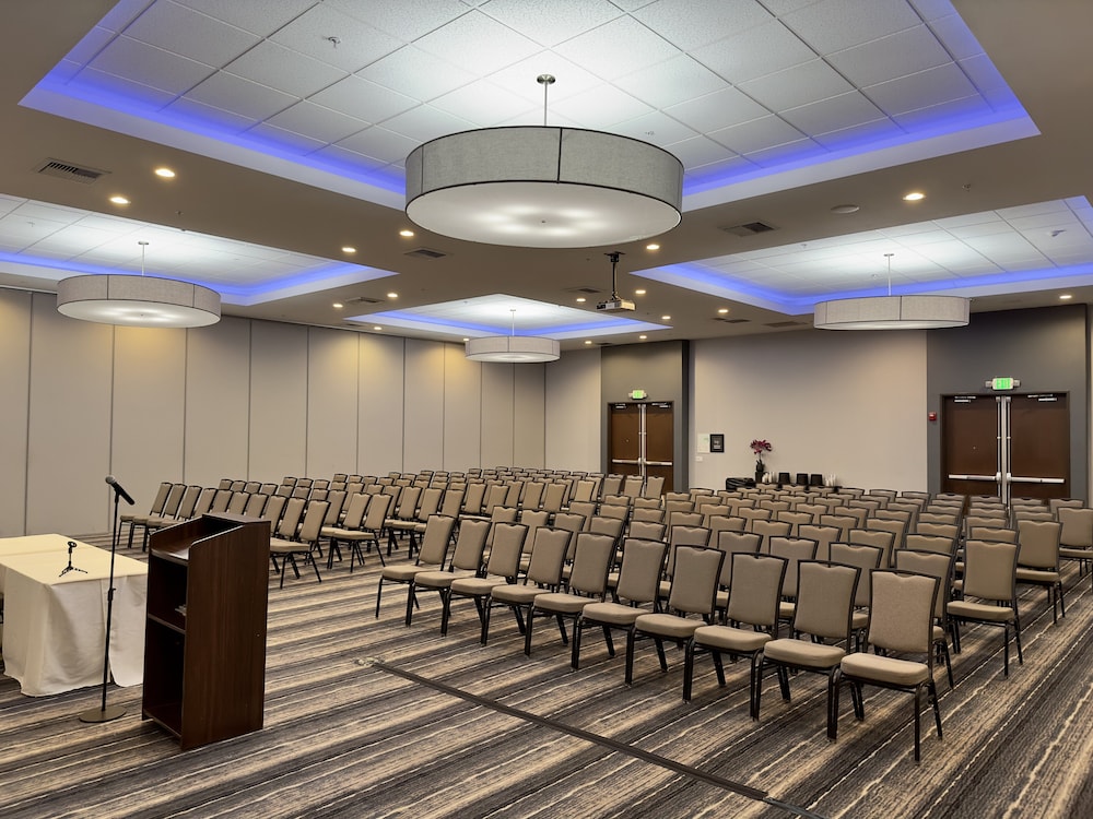 Holiday Inn Carlsbad by IHG - photo 75