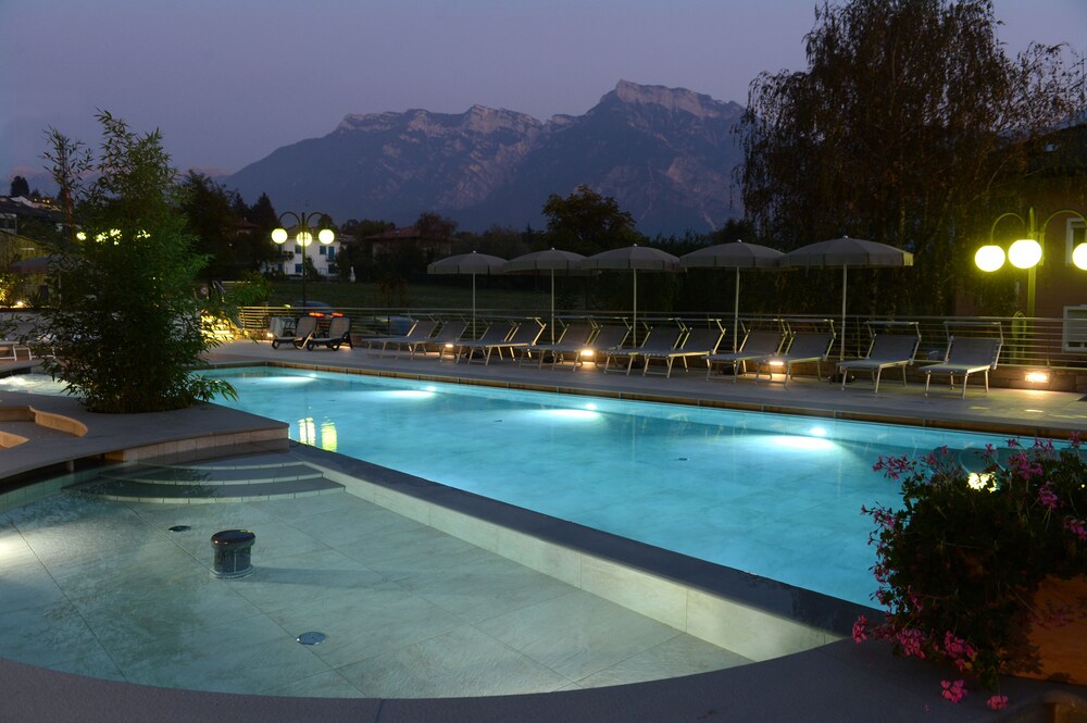 Hotel Ambassador — 4-Star Luxury Hotel in Levico Terme, Italy
