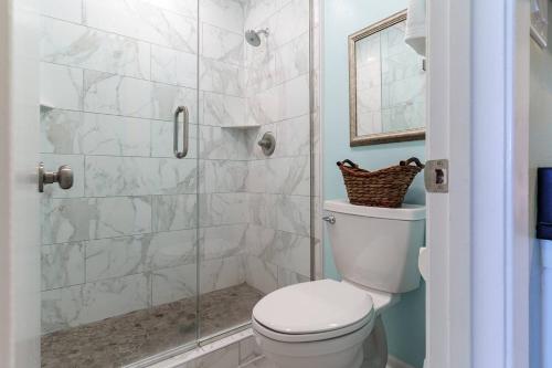 Gulf Winds Court 202 Emerald Cove Oasis - photo 15