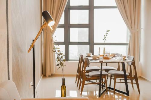 Ekocheras Cozy Suite above Mall & MRT with CityView — 4-Star Luxury Hotel in Kuala Lumpur, Malaysia
