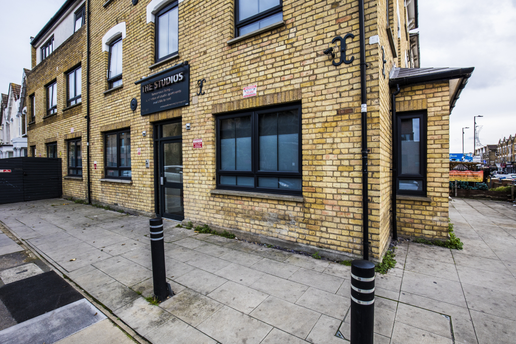 Green Lanes Studios By Morethanstays — 4-Star Luxury Hotel in London, United Kingdom