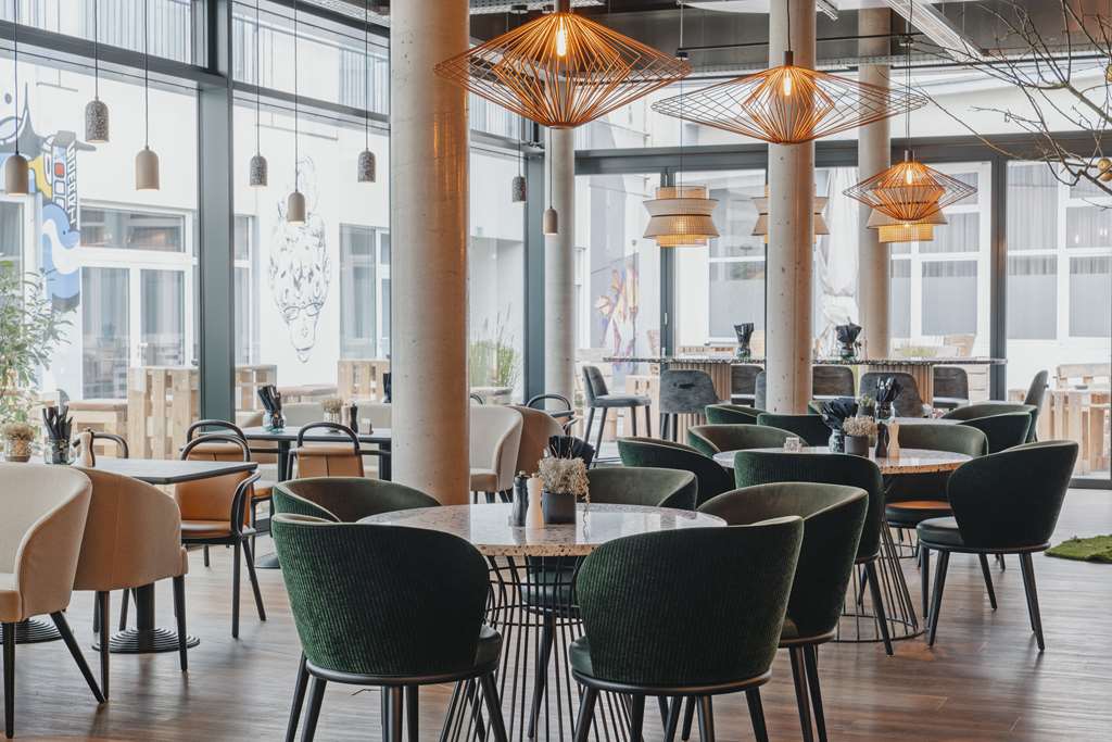 Lütze Bar seating area