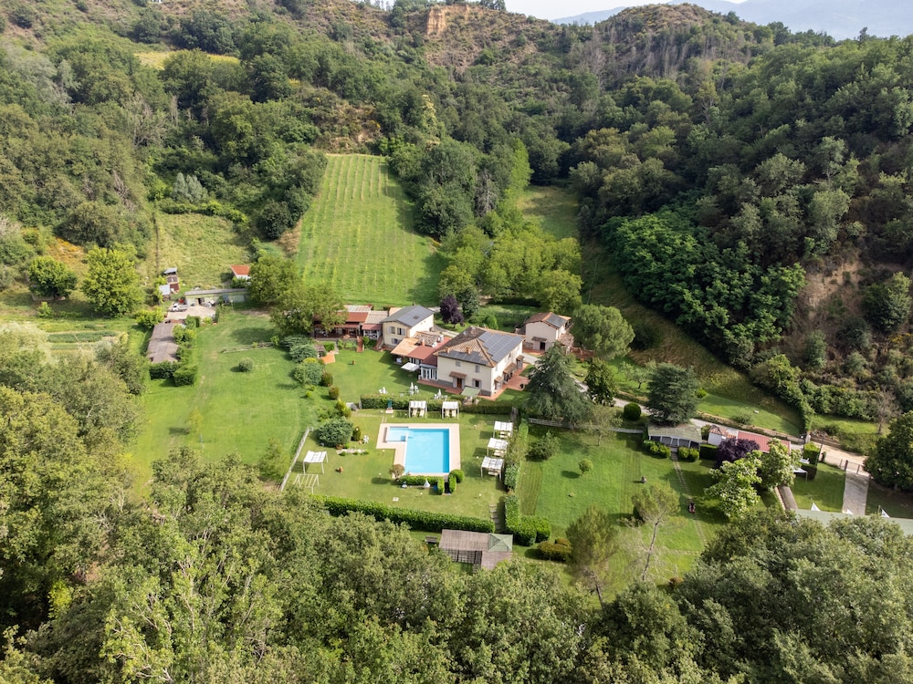 Agriturismo Valleverde — 4-Star Luxury Hotel in San Giovanni Valdarno, Italy
