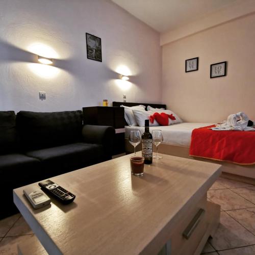 Studios Elena - carbon neutral hotel in Unknown City